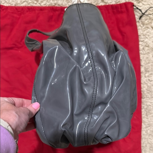 Vintage VALENTINO Nuage Large Bow Patent Leather Shiny Gray Tote w/Red Dust Bag - Picture 7 of 16